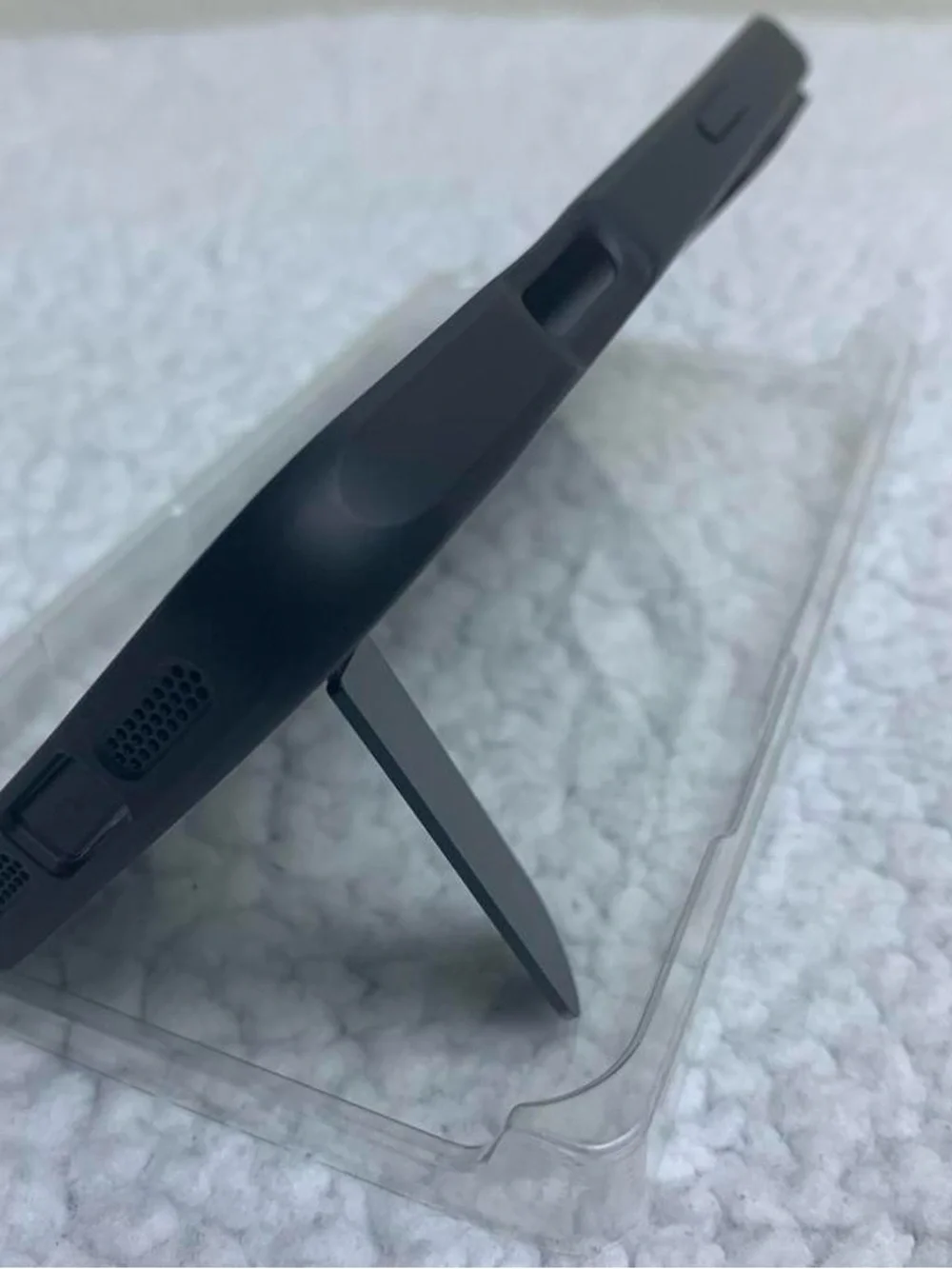 Black Magnetic Iphone Case IPhone 17 Pro Max